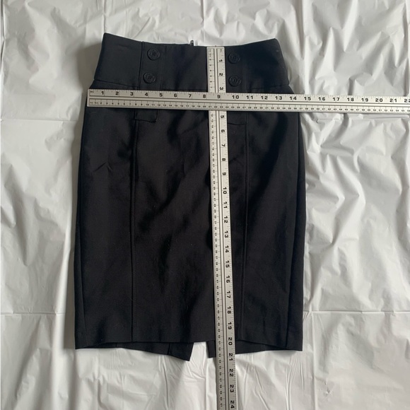 Dynamite black pencil skirt zip up woman’s size 1 with button belt-loop accents - Picture 11 of 11